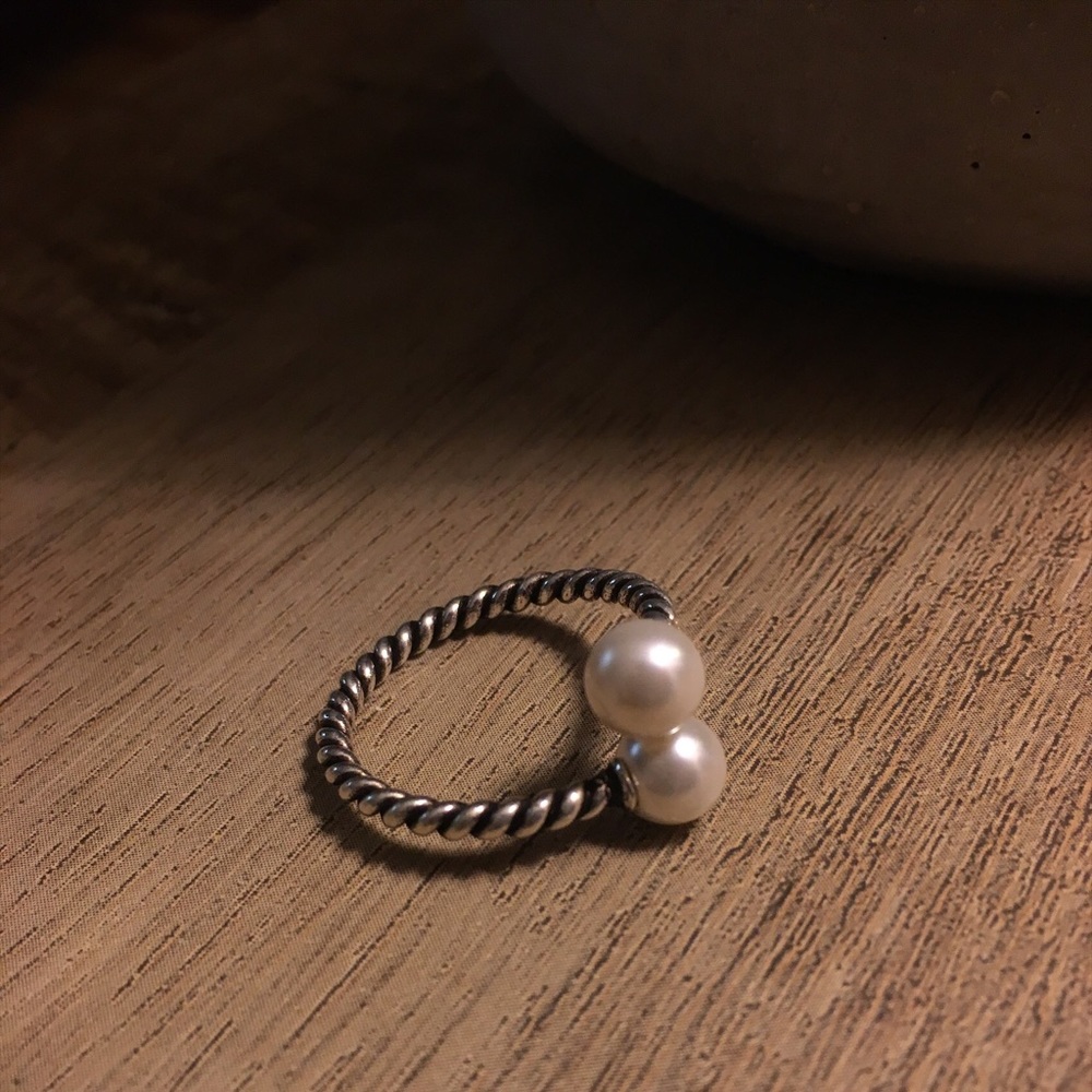 SS and Pearl Twist Bypass Ring